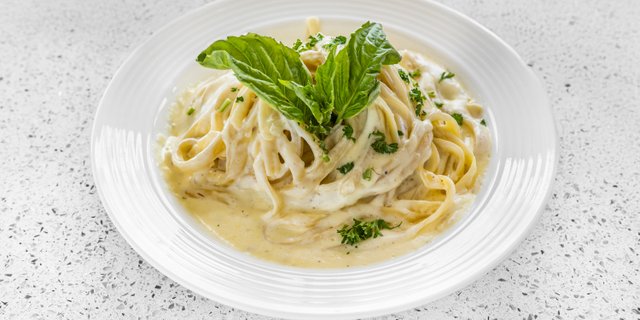 Fettuccine Alfredo