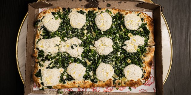 Lemon Ricotta & Rabe Pizza