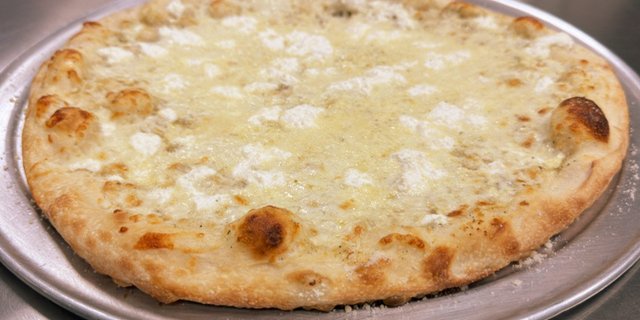 Quattro Formaggio Pizza