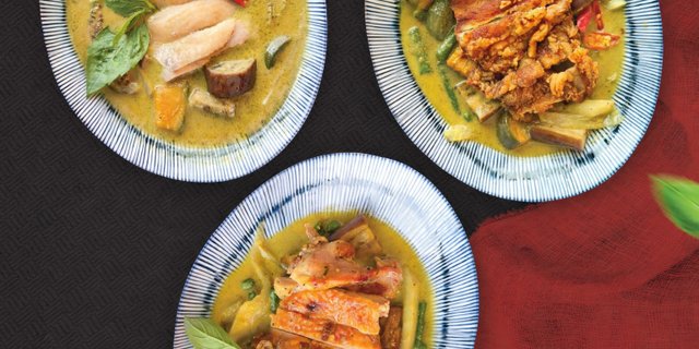Green Poached Chicken Curry