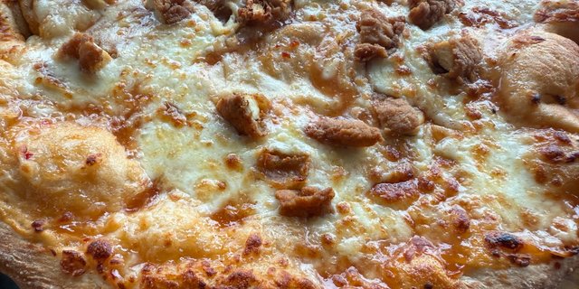 Sweet & Tangy Chicken Pizza