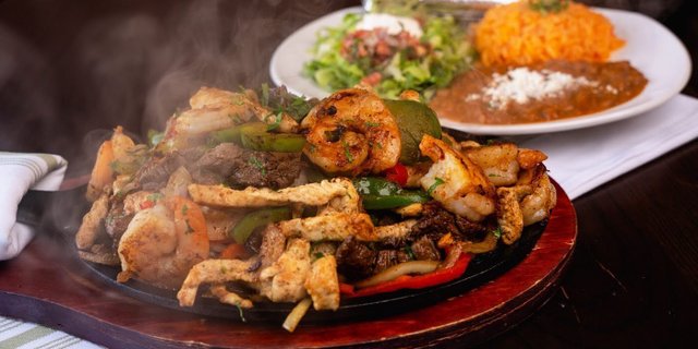 Texana Fajitas (Chicken, Steak & Shrimp) Tray