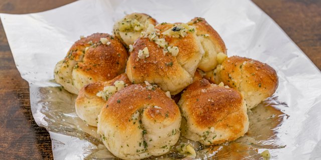 Garlic Knots
