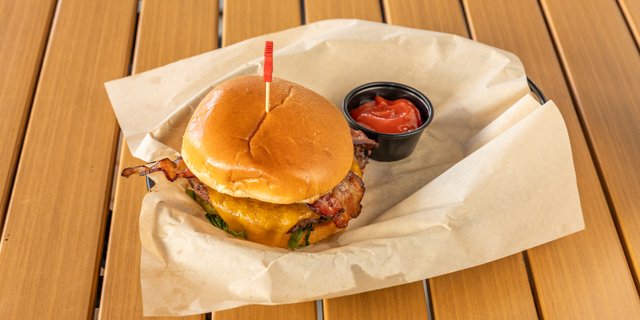 All-American Pub Burger