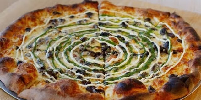 Mushroom & Pesto Pizza