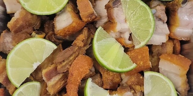 Pork Crackling (Chicharrón)