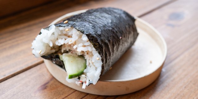 Old Bay California Hand Roll