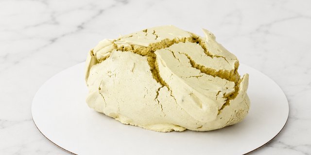 Pistachio Meringue