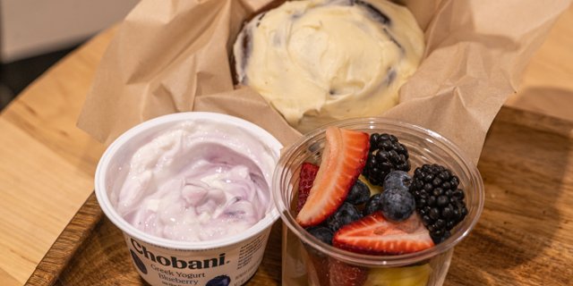 Cinnamon Roll Box