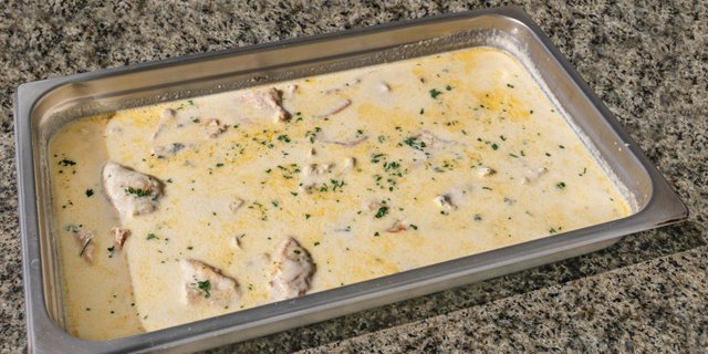 Chicken Fettuccini Alfredo Tray