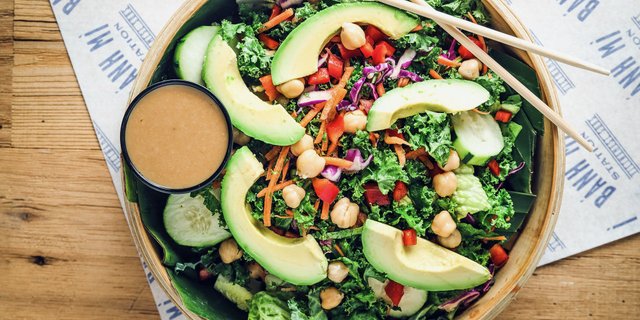 Avocado & Chickpea Salad