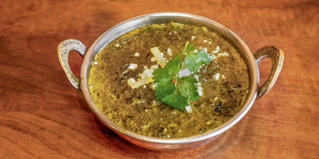 Tofu Saag Tray