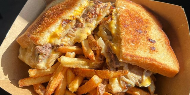 MOB Patty Melt Basket
