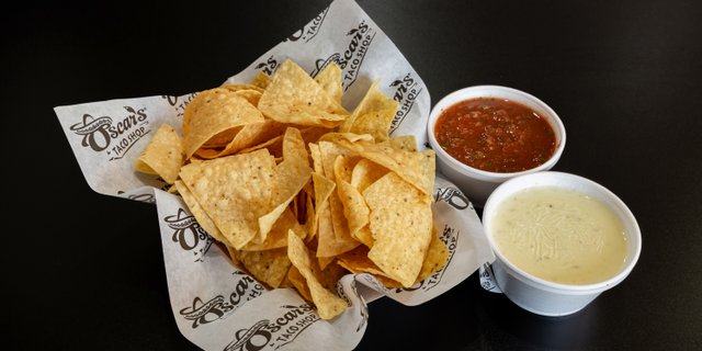 Queso & Chips