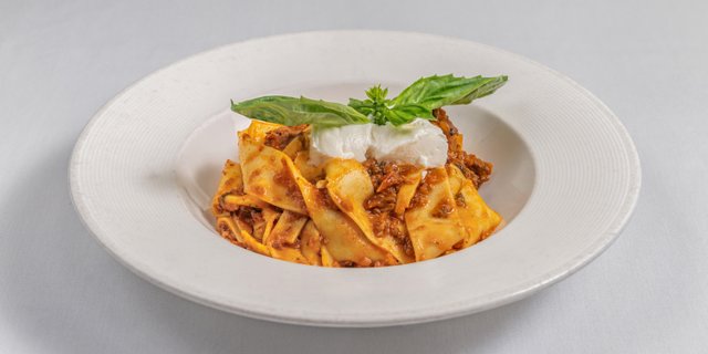 Pasta w/ Meat Sauce