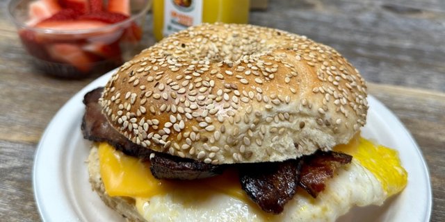 Hot Breakfast Sandwich Box