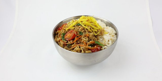 Lemongrass Chicken (Ga Xao Sa) Tray