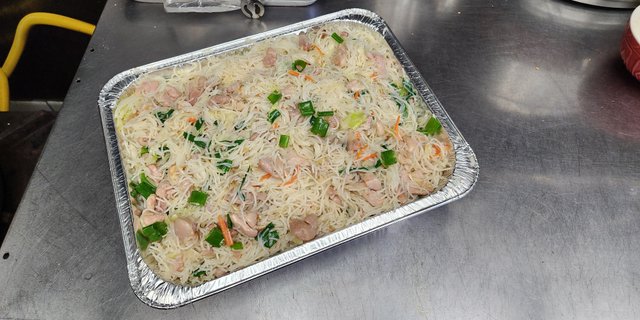 Fried Rice Vermicelli w/ Chicken