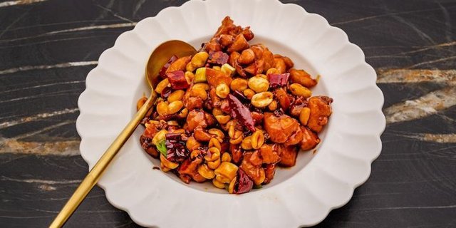 Kung Pao Chicken Tray