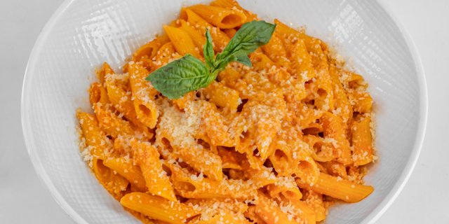 Gluten-Free Penne w/ Pink Sauce