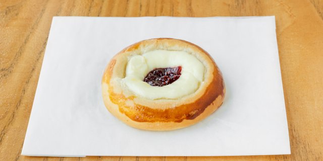 Raspberry & Cream Kolache