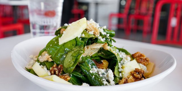 Chicken, Spinach & Apple Salad
