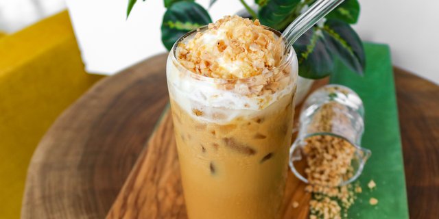 Iced Caramel Shaken Espresso