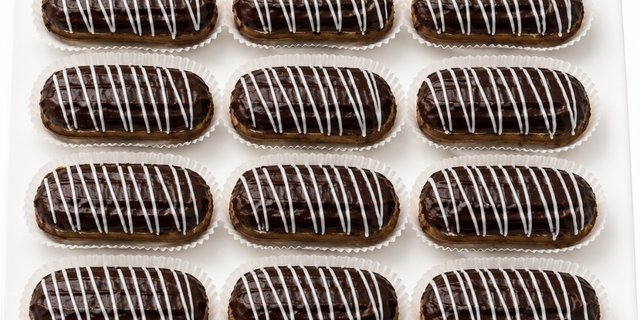 12 Mini Chocolate Eclairs