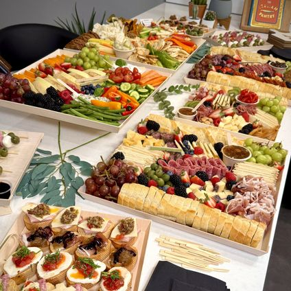 Drop Off Grazing Table for 45