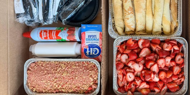 Strawberry Crunch Platter