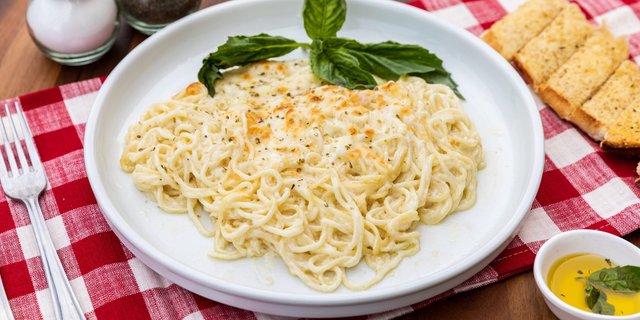 Spaghetti Alfredo