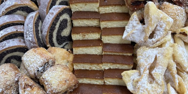 Assorted Pastry Tray