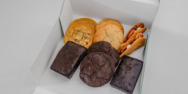 Cookie & Brownie Assortment Box - 10 Pack