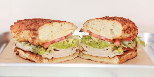 California Pesto Turkey Sandwich