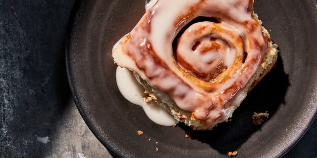 Cinnamon Roll Boxed Breakfast
