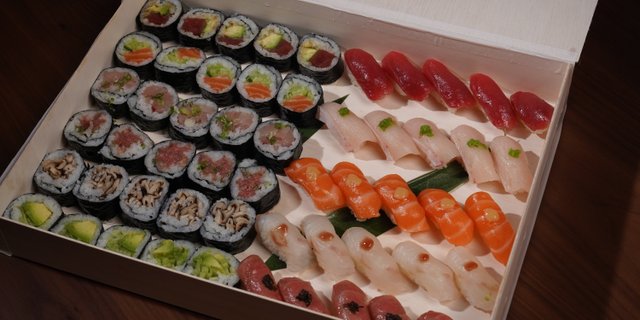 Maki Nigiri Party
