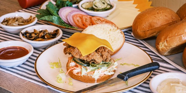 Crispy Chicken Sandwich Bar
