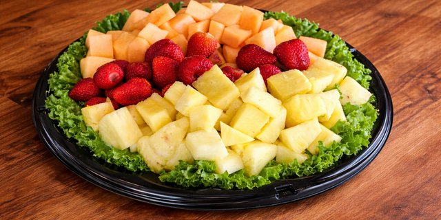 Fresh Seasonal Fruit Tray