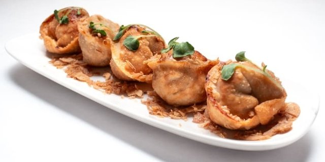 Crispy Salt & Pepper Lobster Wontons