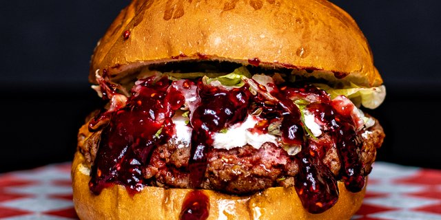 Razz Burger