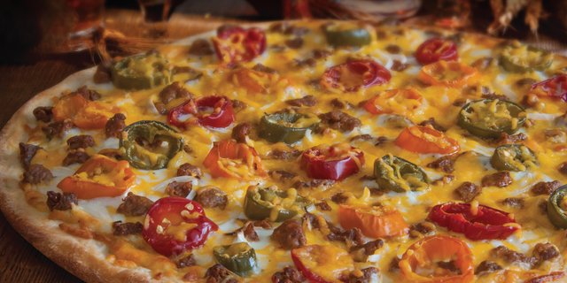 Fire in the Hole Traditional Large Pizza