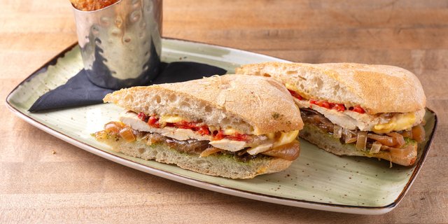 Vegan Santa Barbara Chicken Sandwich