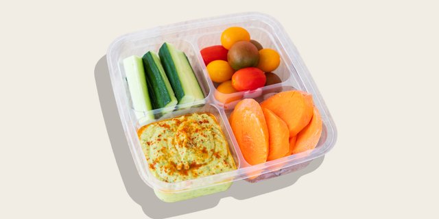Pesto Hummus Crudite Plate
