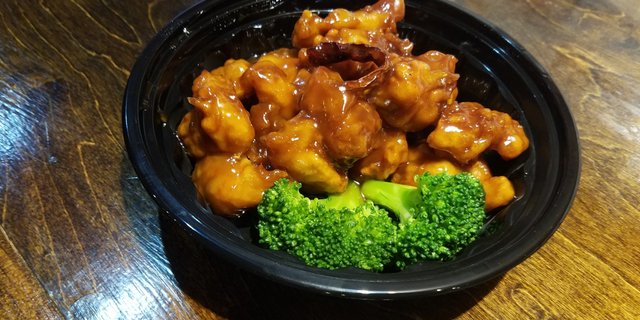 General Tso Chicken Entree