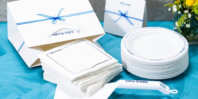 Serving Kit w/ Plates