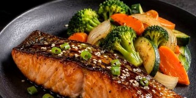Hibachi Salmon Dinner