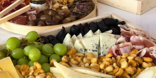 Grazing Large Table
