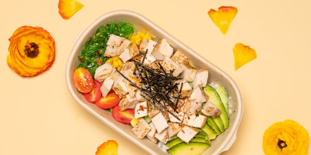 Roasted Chicken Poke Bowl