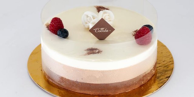 3 Layer Chocolate Mousse Cake