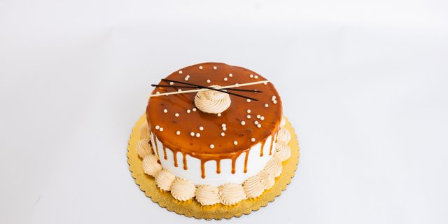 Standard Buttercream Birthday Cake